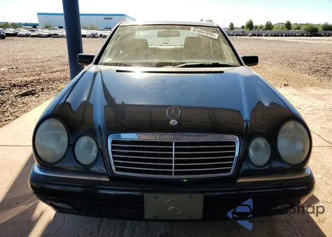 1998 Mercedes-Benz E 320 from USA, damaged, VIN WDBJF65F2WA566956